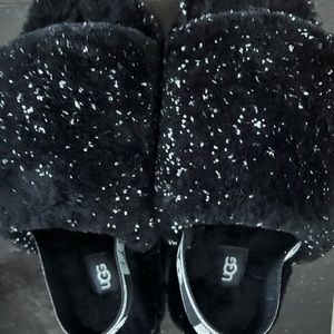 Ugg yea fluff slides